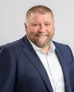 Clint Hinderaker headshot