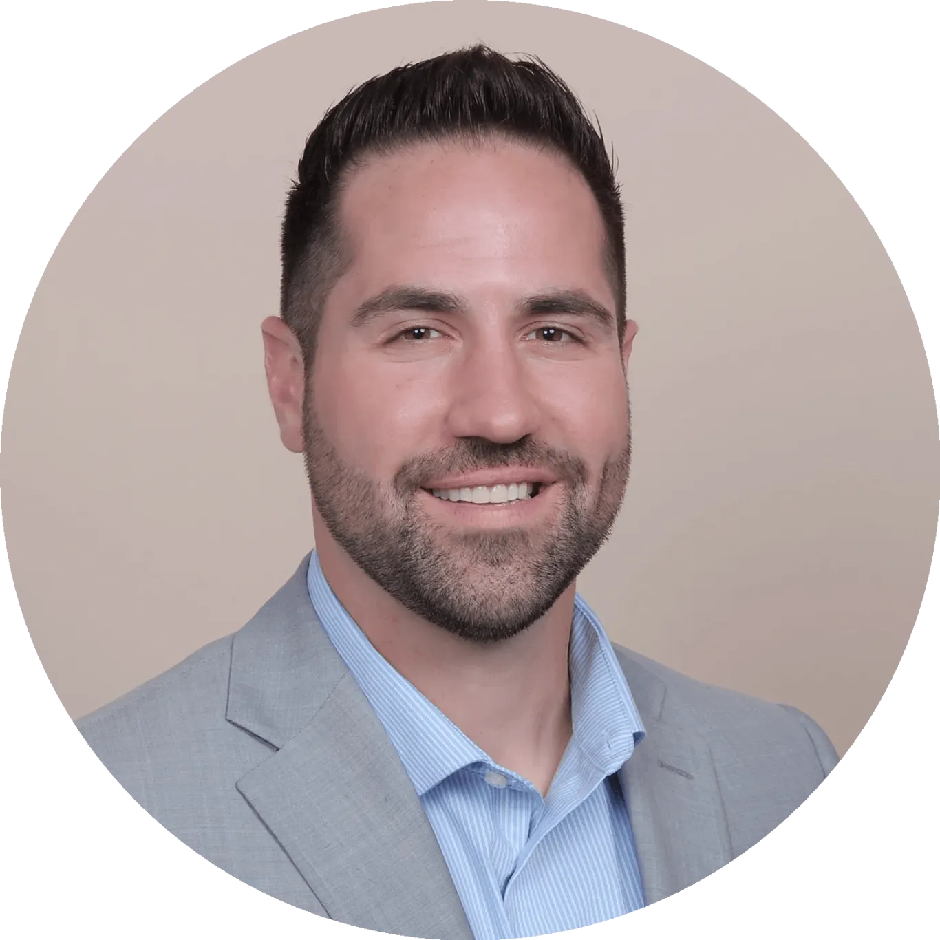 Headshot of Daniel Essian