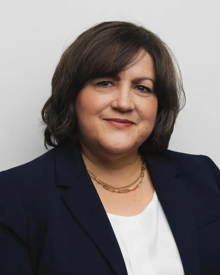 Amber Jones Headshot