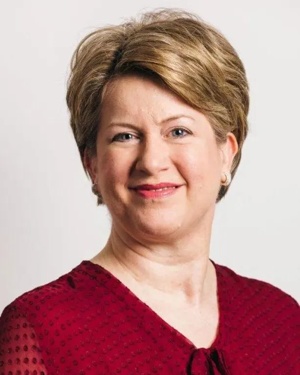 Angie Dirks headshot