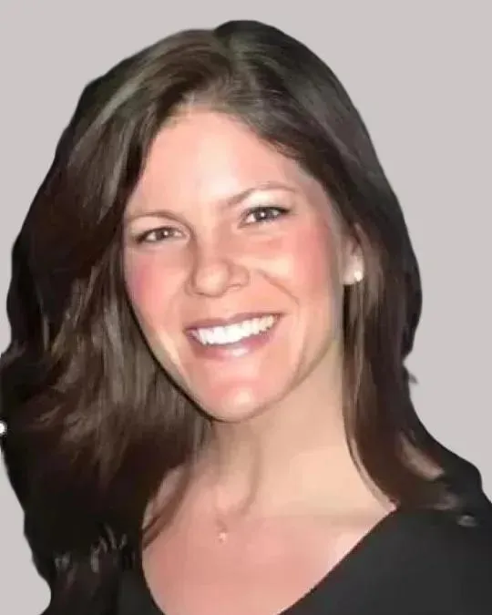 Jennifer Menth headshot