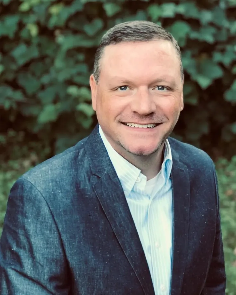 Josh Hall headshot