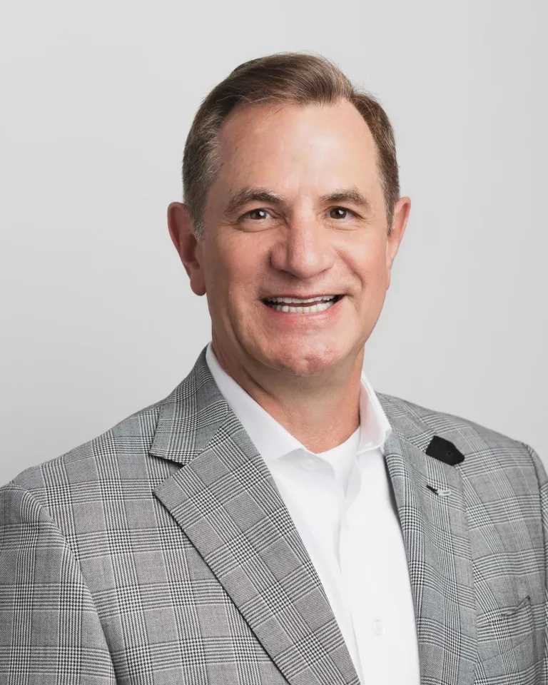 Frank Avrett headshot